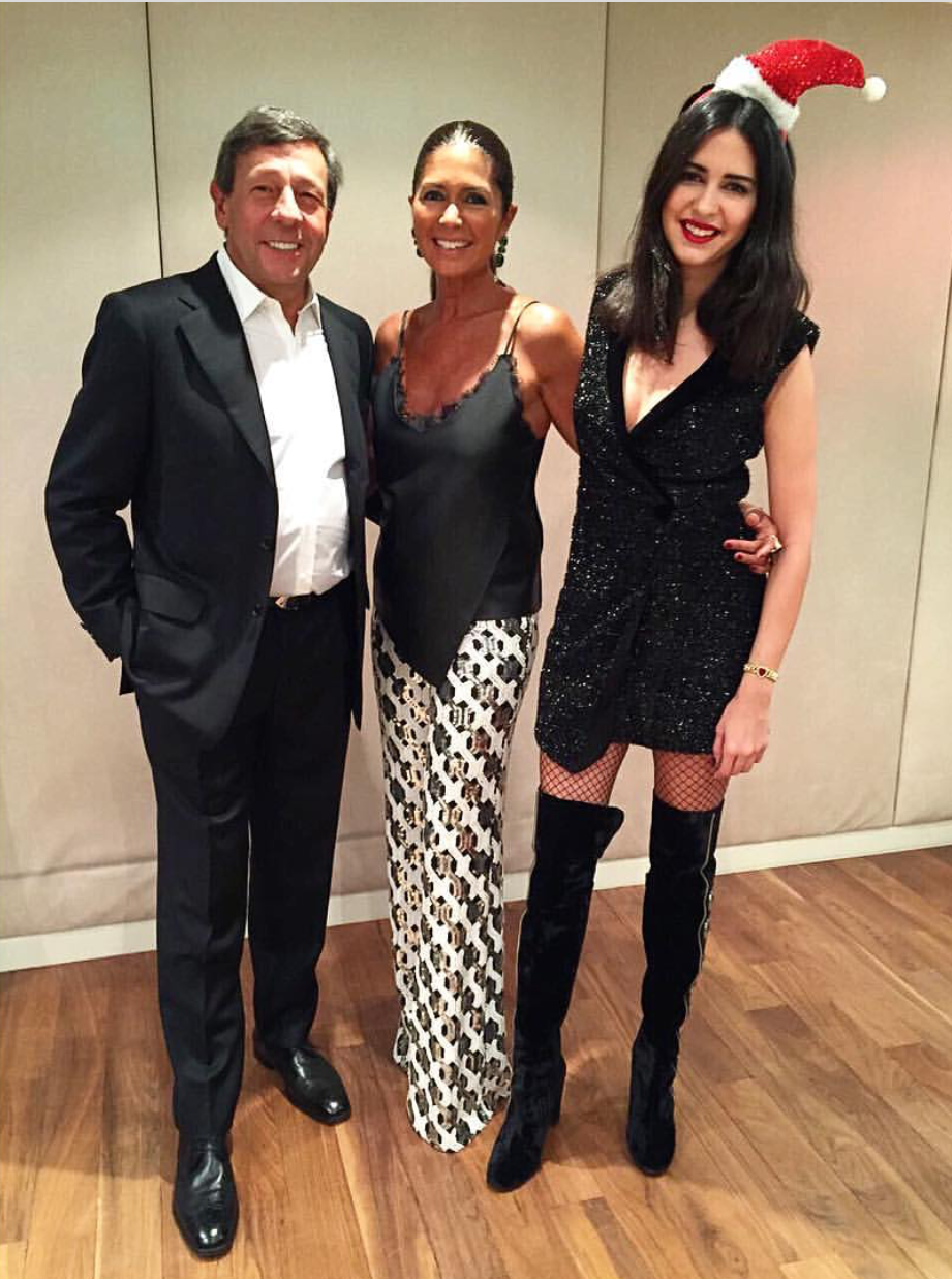 ÜNLÜLERİN YILBAŞI PAYLAŞIMLARI