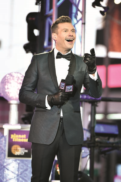 DÜNYA YENİ YILA BÖYLE GİRDİ