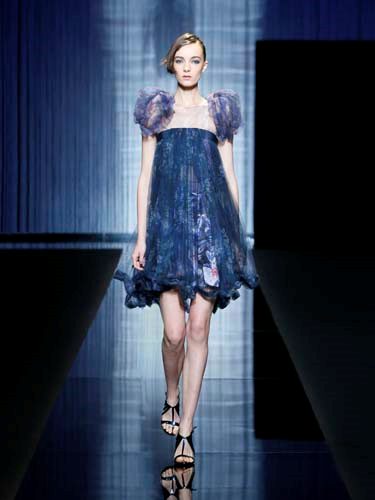 GIORGIO ARMANI 2017 İLKBAHAR/YAZ KADIN KOLEKSİYONU: CHARMANI