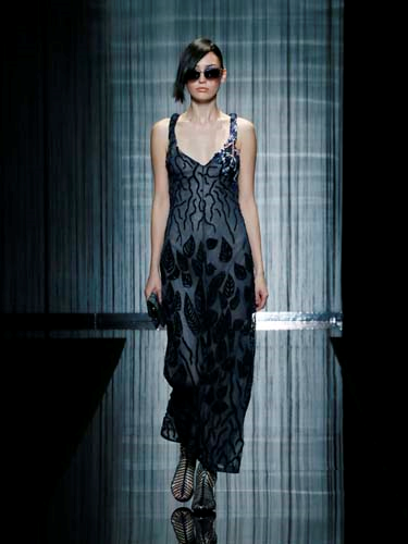 GIORGIO ARMANI 2017 İLKBAHAR/YAZ KADIN KOLEKSİYONU: CHARMANI