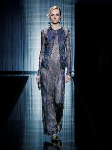 GIORGIO ARMANI 2017 İLKBAHAR/YAZ KADIN KOLEKSİYONU: CHARMANI