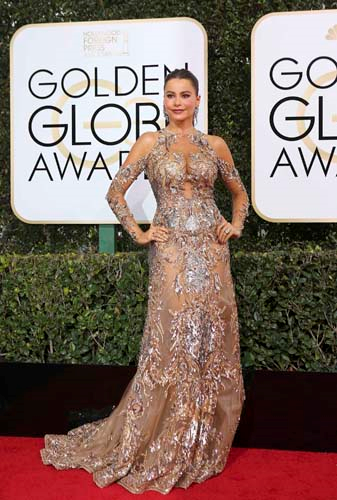 KIRMIZI HALININ EN ŞIK KADINLARI