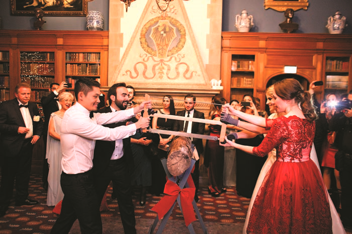 ÖMÜR BOYU MUTLULUĞA TARİHİ KORENBERG ŞATOSU’NDA  ‘EVET’ DEDİLER