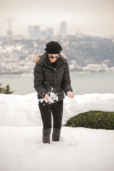 CEMİYETİN ÜNLÜ İSİMLERİNİN KAR KEYFİNE ORTAK OLDUK