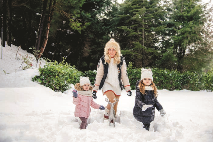 CEMİYETİN ÜNLÜ İSİMLERİNİN KAR KEYFİNE ORTAK OLDUK