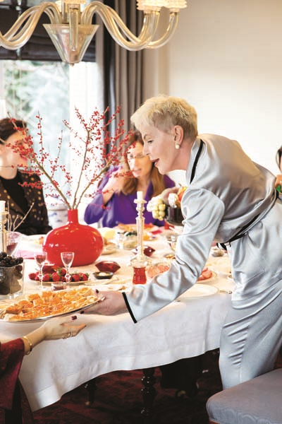 KAHVALTIDA BİR ARAYA GELDİLER