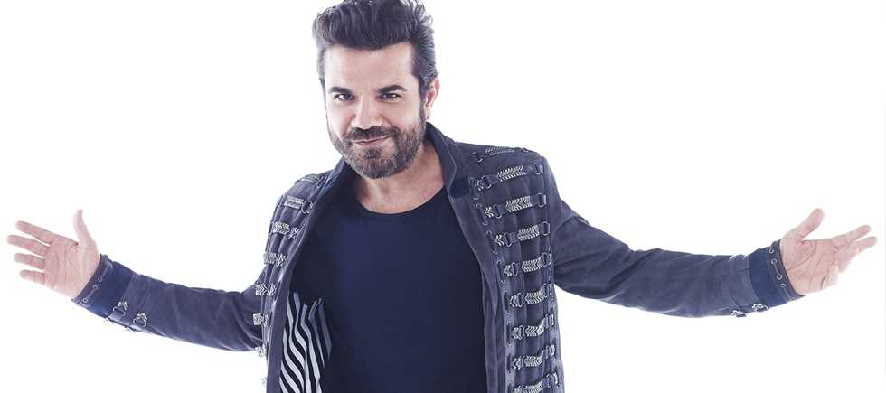 KENAN DOĞULU'DAN SEVGİLİLER GÜNÜNE ÖZEL KONSER