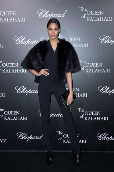 YENİ MÜCEVHER KOLEKSİYONUNU TANITTI