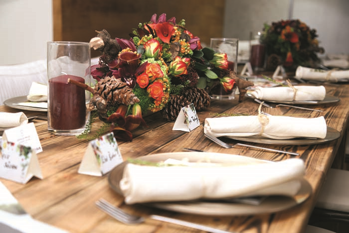 ALEM VE CHENOT D-LIFE EV SAHİPLİĞİNDE CEMİYETİN ÜNLÜ  İSİMLERİYLE ÖĞLE YEMEĞİNDE BULUŞTUK