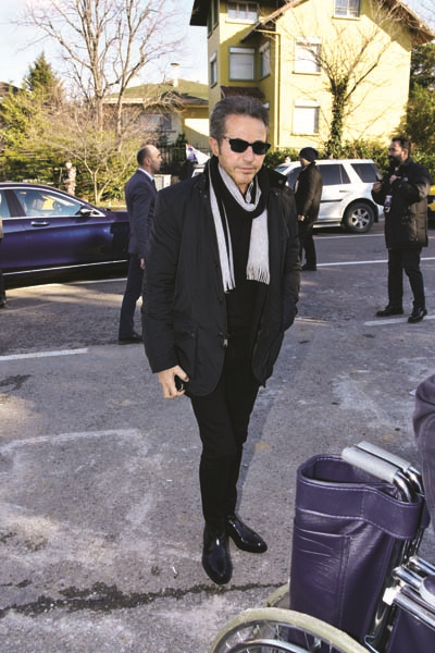 “MAVİ GÖZLÜ GÜLERYÜZLÜ PATRON”  SEVENLERİYLE ANILDI 