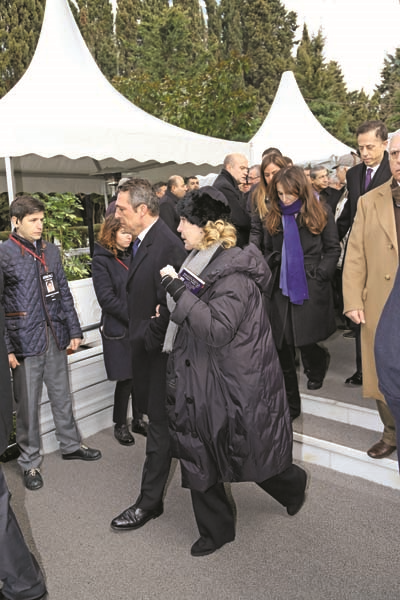 “MAVİ GÖZLÜ GÜLERYÜZLÜ PATRON”  SEVENLERİYLE ANILDI 