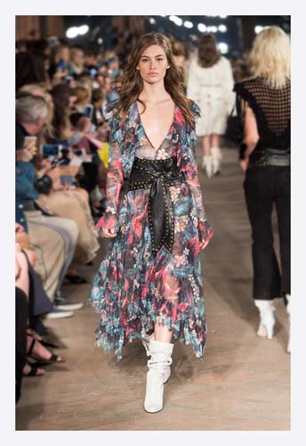 LORENZO SERAFINI 80LERDEN ESİNLENDİ