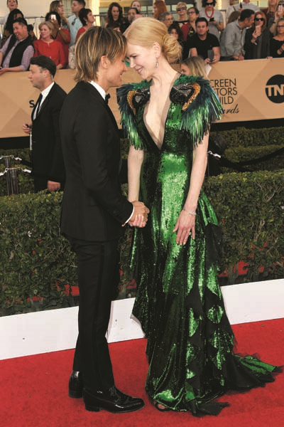 23. SCREEN ACTORS GUİLD ÖDÜLLERİ,  SAHİPLERİNİ BULDU