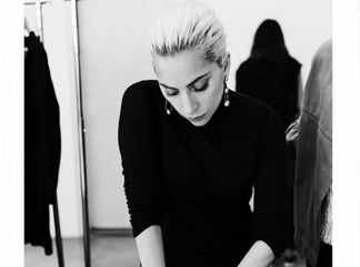 LADY GAGA REKLAM YÜZÜ OLDU