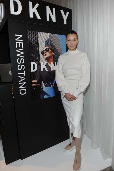 BELLA HADID NEW YORK SOKAKLARINDA
