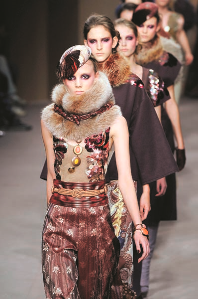 MERVE HASMAN SALVATORİ LÜKSLERİNİ ALEM’E ANLATTI