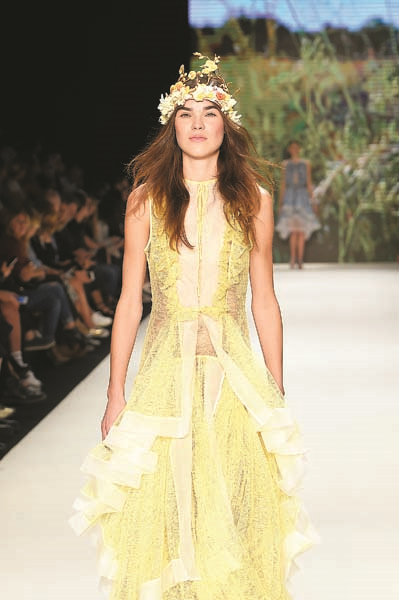 MERVE HASMAN SALVATORİ LÜKSLERİNİ ALEM’E ANLATTI