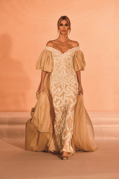 KIBRIS’TA DİLEK HANİF KOLEKSİYONU BÜYÜLEDİ