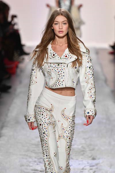 RENKLİ NEW YORK MODA HAFTASI