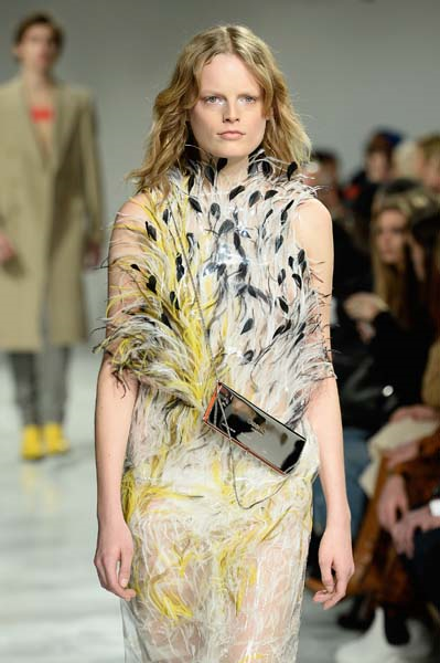 RAF SIMMONS’LI YENİ CALVIN KLEIN