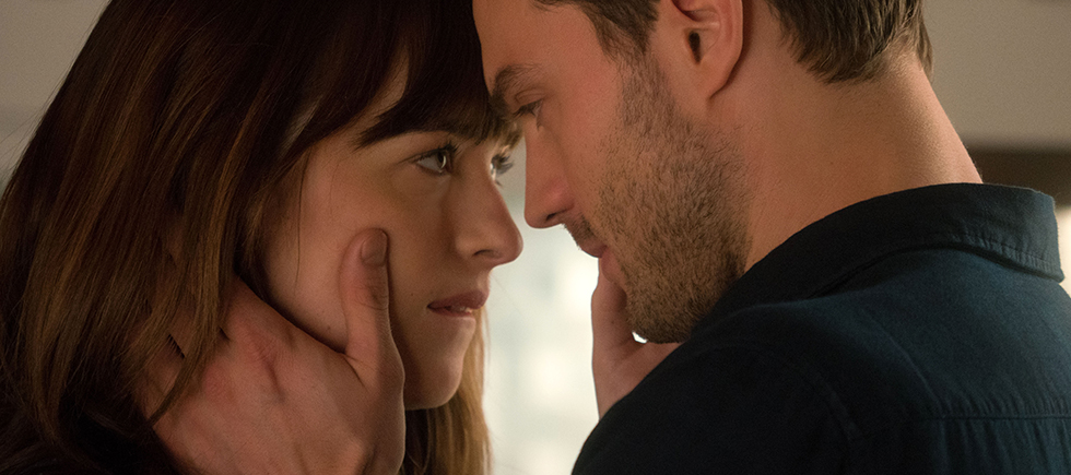 KARANLIĞIN ELLİ TONU DA MÜZİKLERİYLE ÇOK KONUŞULACAK