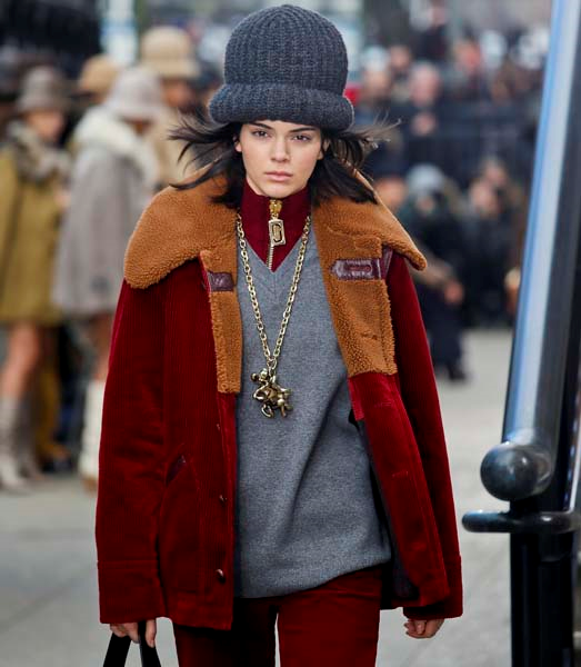 MARC JACOBSIN NEW YORKU