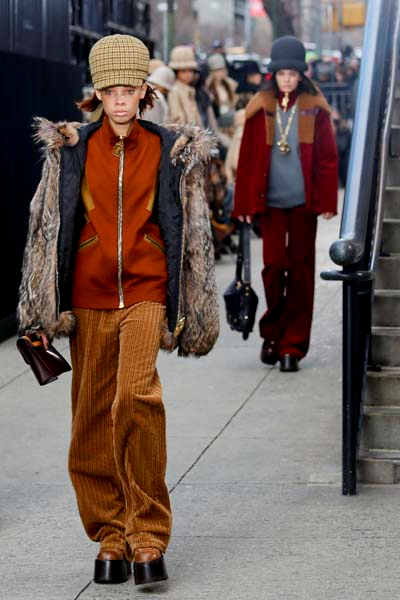 MARC JACOBSIN NEW YORKU