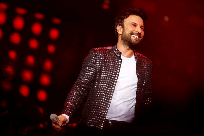 TARKAN'DAN EĞİTİME BÜYÜK DESTEK