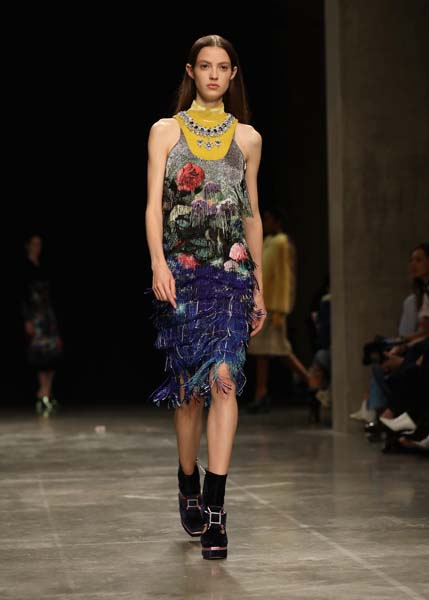 LONDRA MODA HAFTASININ GÖZE ÇARPANLARI