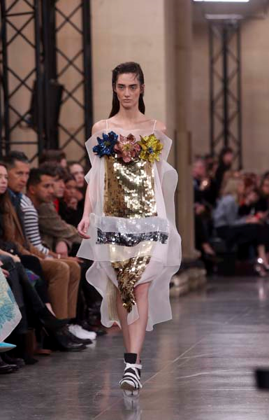 LONDRA MODA HAFTASINDA ÜNLÜLER GEÇİDİ