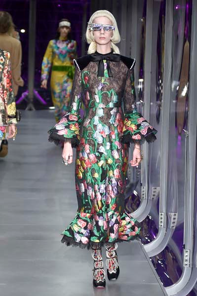 MİLANO MODA HAFTASININ ÖNE ÇIKANLARI