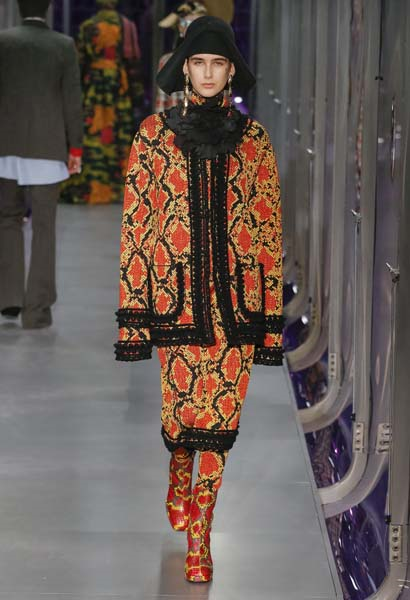 MİLANO MODA HAFTASININ ÖNE ÇIKANLARI