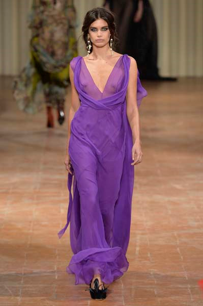 MİLANO MODA HAFTASININ ÖNE ÇIKANLARI