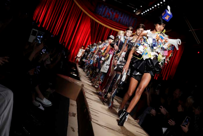 MİLANO MODA HAFTASININ ÖNE ÇIKANLARI