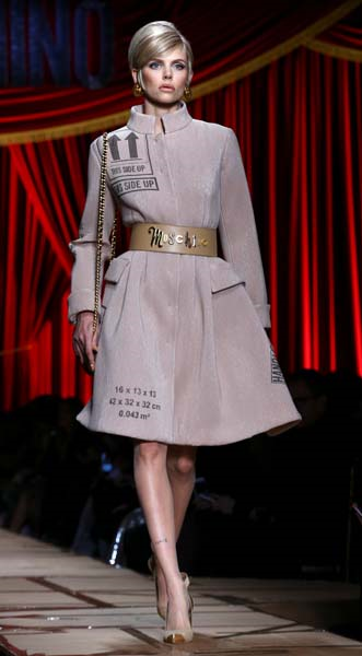 MİLANO MODA HAFTASININ ÖNE ÇIKANLARI