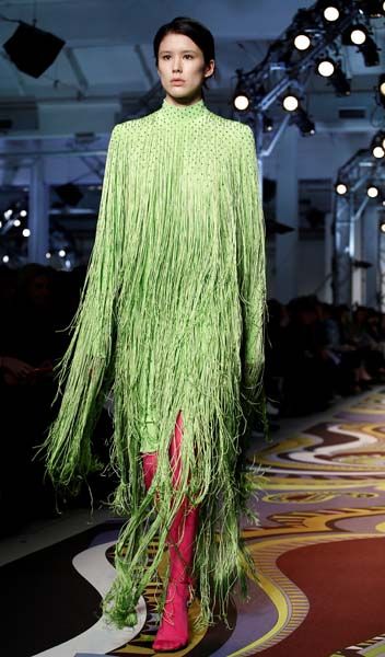 MİLANO MODA HAFTASININ ÖNE ÇIKANLARI