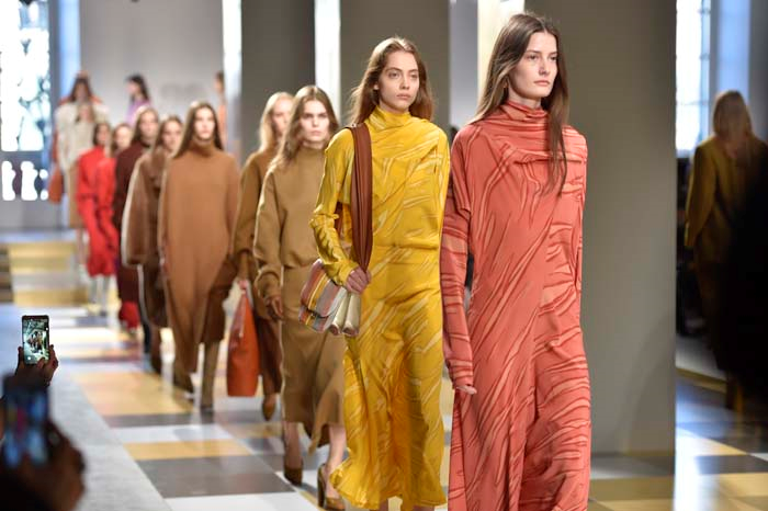 MİLANO MODA HAFTASININ ÖNE ÇIKANLARI