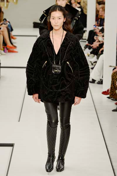 MİLANO MODA HAFTASININ ÖNE ÇIKANLARI