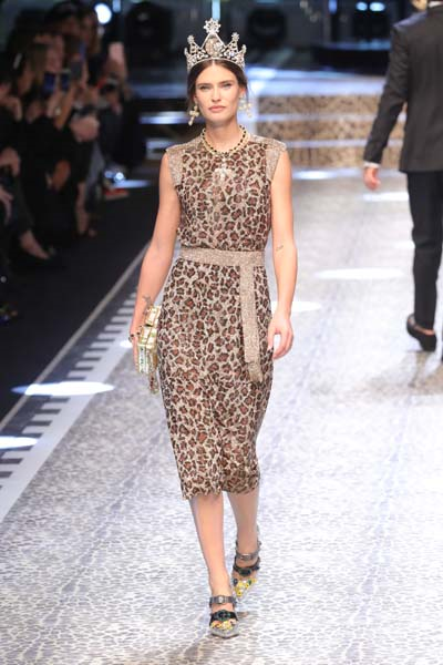 MİLANO MODA HAFTASININ ÖNE ÇIKANLARI