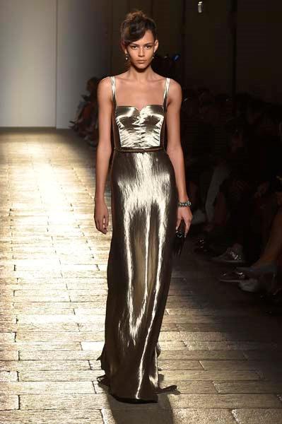 MİLANO MODA HAFTASININ ÖNE ÇIKANLARI