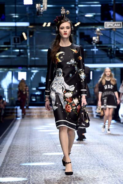 MİLANO MODA HAFTASININ ÖNE ÇIKANLARI