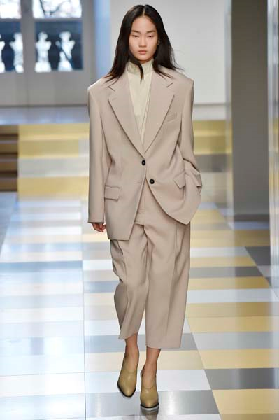 MİLANO MODA HAFTASININ ÖNE ÇIKANLARI