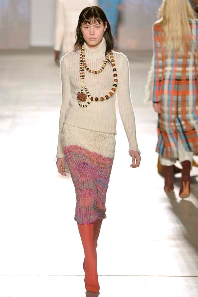 MİLANO MODA HAFTASININ ÖNE ÇIKANLARI