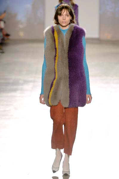 MİLANO MODA HAFTASININ ÖNE ÇIKANLARI