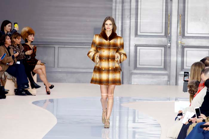 PARİS SABAHINDA CHLOE