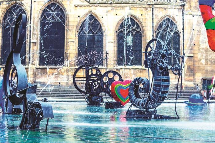 AHMET GÜNEŞTEKİNİN SANAT ROTASI