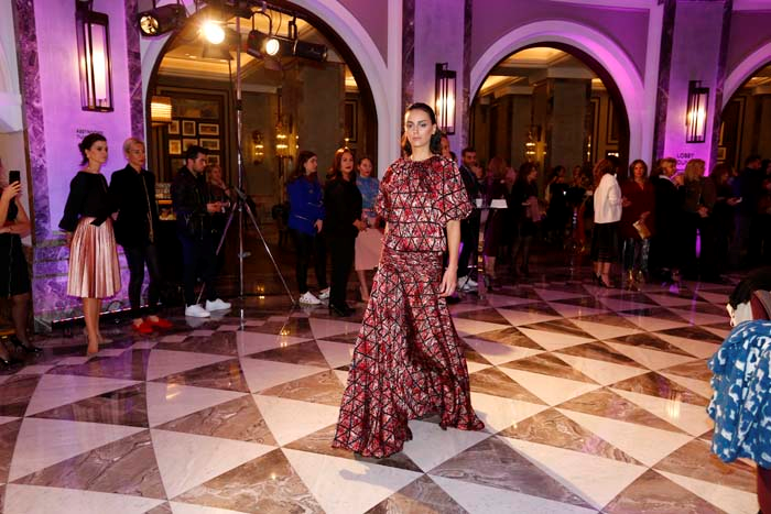 DERNEK YARARINA ATIL KUTOĞLU DEFİLESİ