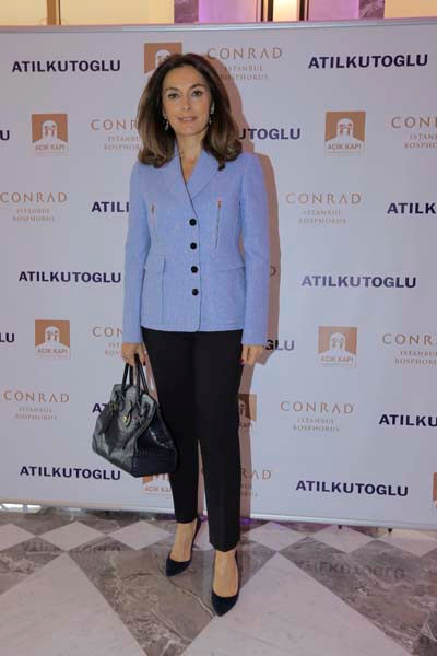 DERNEK YARARINA ATIL KUTOĞLU DEFİLESİ