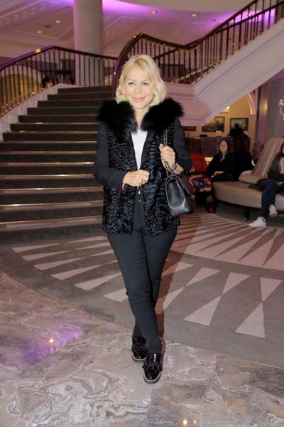 DERNEK YARARINA ATIL KUTOĞLU DEFİLESİ