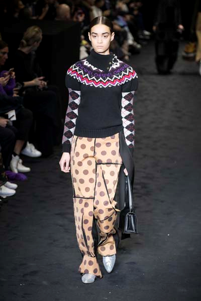 LOEWEDAN SİNEMATİK ELEMENTLER